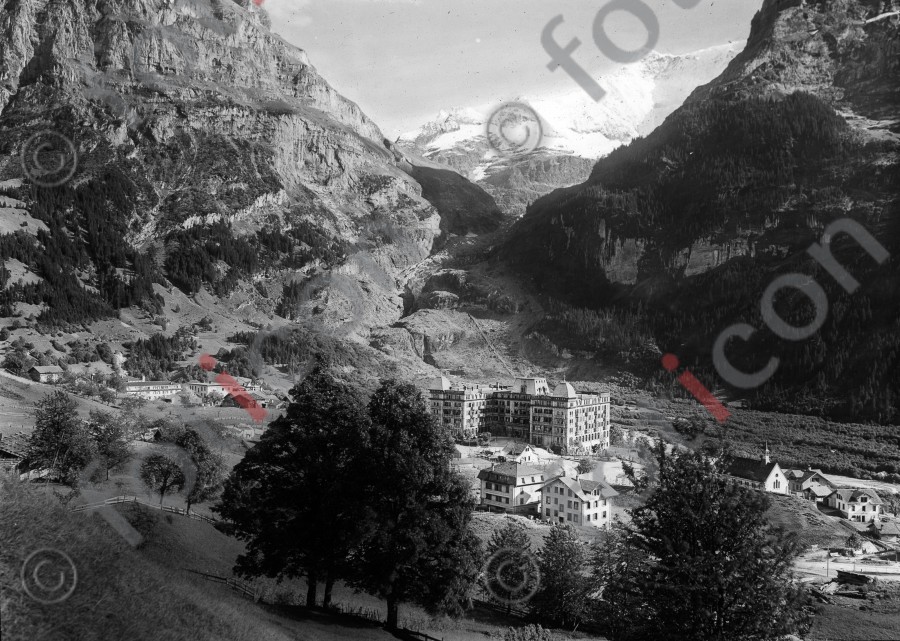 Grindelwald. Hotel zum Bären | Grindelwald. Hotel to the bear - Foto foticon-simon-023-035-sw.jpg | foticon.de - Bilddatenbank für Motive aus Geschichte und Kultur